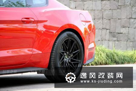 提进口18款福特Mustang 改装轮毂后颜值从不及格到满分